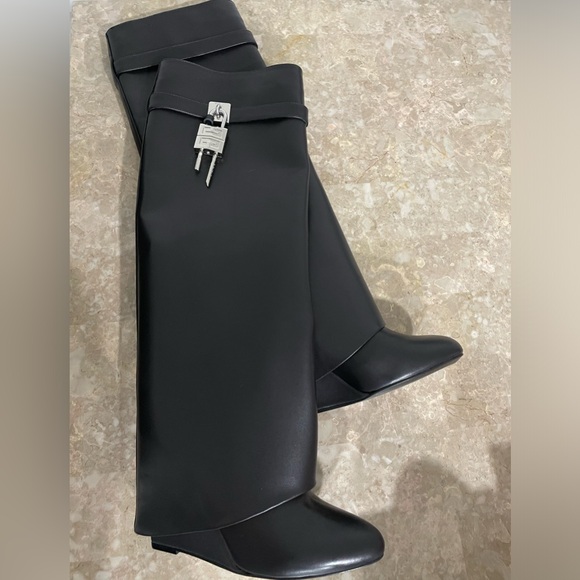 Givenchy size 7 - Picture 4 of 4